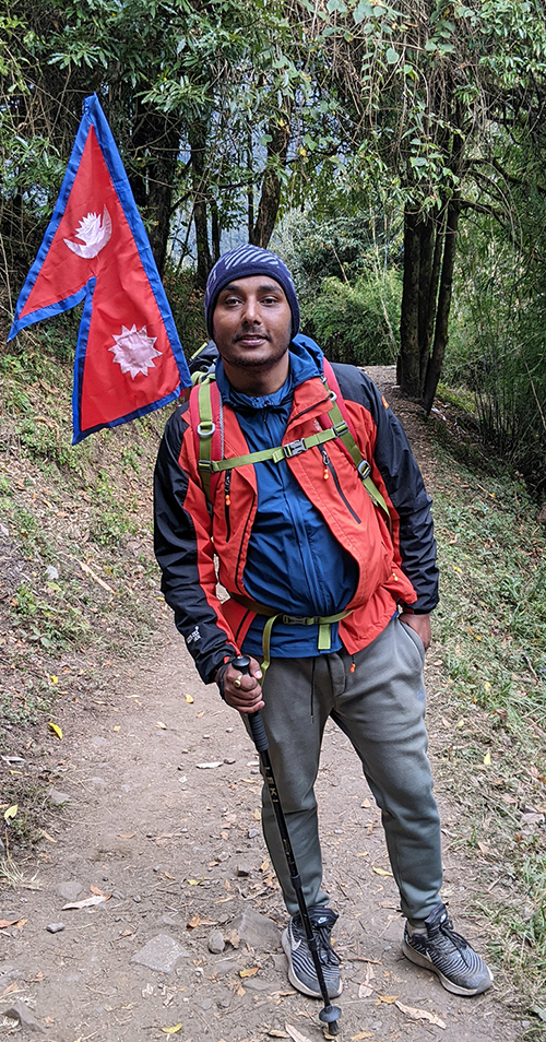 9e Nepalscy turyści ruszyli na szlaki